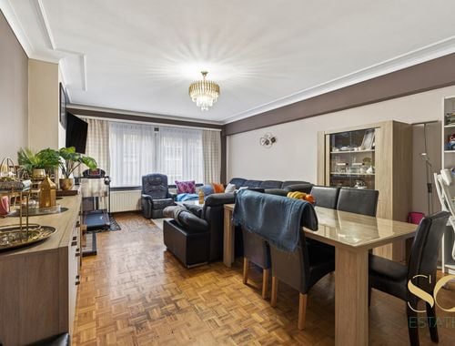                                         Appartement te koop in Laken, € 240.000
