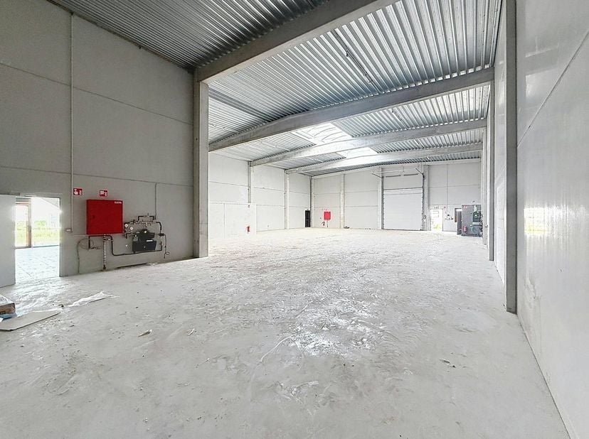 Ce nouveau parc de PME à louer est situé à Evergem, Durmakker 55. Les surfaces disponibles commencent à 406 m² et peuvent être combinées pour atteindr