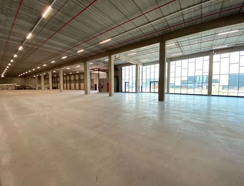                                         Bâtiment d’entreprise à louer à Evergem, € 54.909
