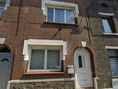                                         Woning te koop in Monceau-sur-Sambre, € 139.000
