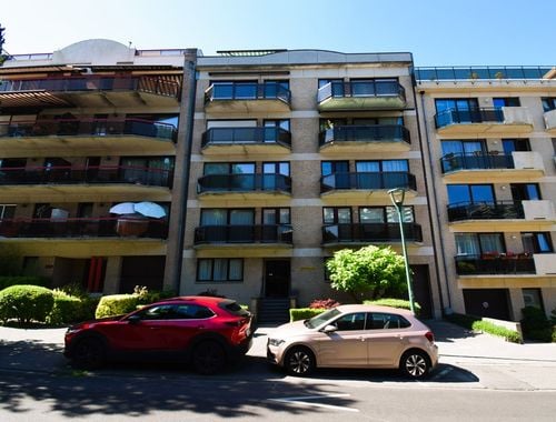                                         Appartement te koop in Sint-Jans-Molenbeek, € 250.000
