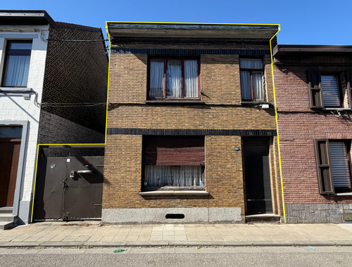                                        Usage mixte à vendre à Marchienne-au-Pont, € 139.000
