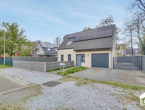                                         Maison à vendre à Grote-Brogel, € 375.000
