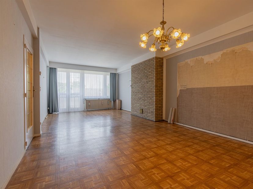 Dit goed onderhouden appartement geniet van een uitstekende ligging in het hart van Boom. Dankzij de centrale locatie bevinden winkels, scholen, horec