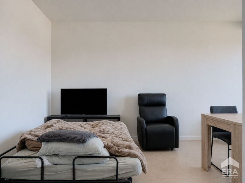 Dit recente assistentie-appartement uit 2018 is gelegen in residentie Coosterveld, een erkende assistentieresidentie in het groene Terkoest (Alken). V