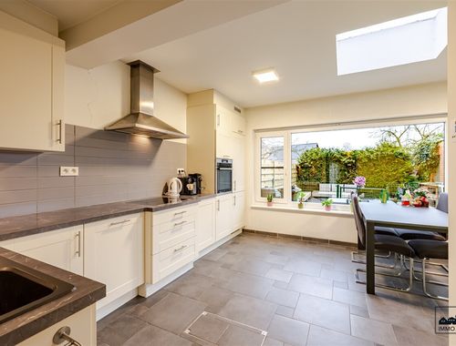                                         Maison à vendre à Melsele, € 399.000
