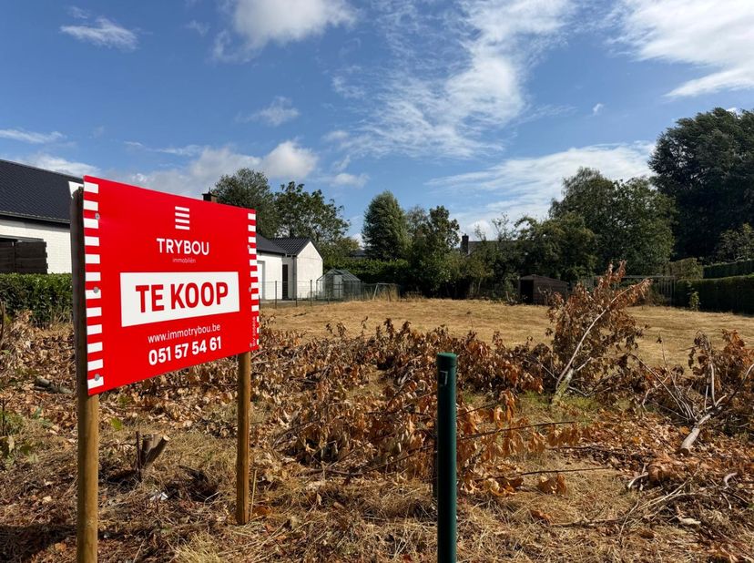 Terrain à vendre
                    à 8600 Diksmuide
