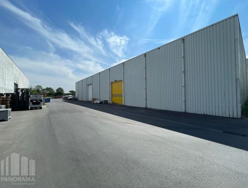                                         Bedrijfsgebouw te huur in Brugge, € 2.000
