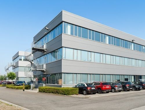                                         Kantoor te huur in Wommelgem, € 8.437,50
