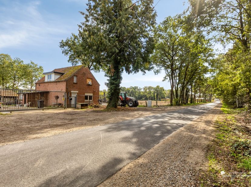 Maison à vendre à ,
                    3940 Hechtel