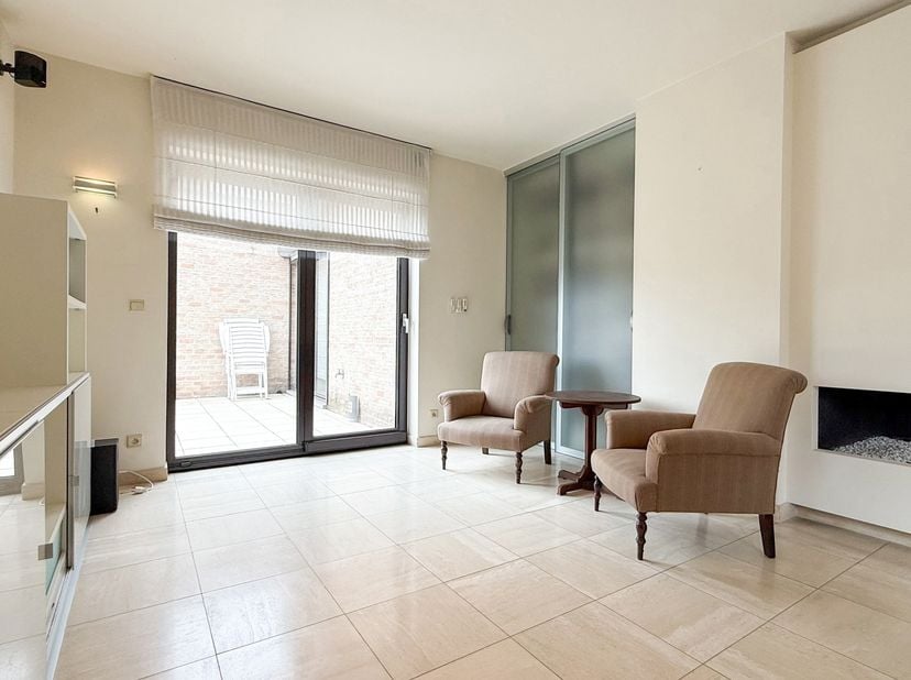 Bij ImmoFusion 7/7 “open huis” : klik op onze 3D-TOUR.<br />
Ervaar vastgoed alsof je er zelf doorloopt!<br />
<br />
Welkom in dit ruime en goed gele