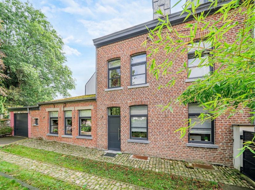 Maison à vendre à rue du Waux-Hall 14,
                    4900 Spa