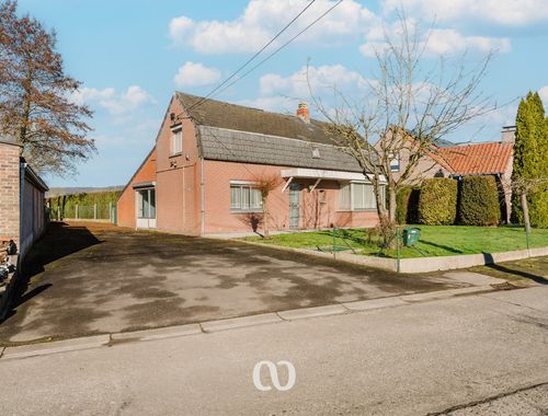                                         Terrain à bâtir à vendre à Russeignies, € 195.000
