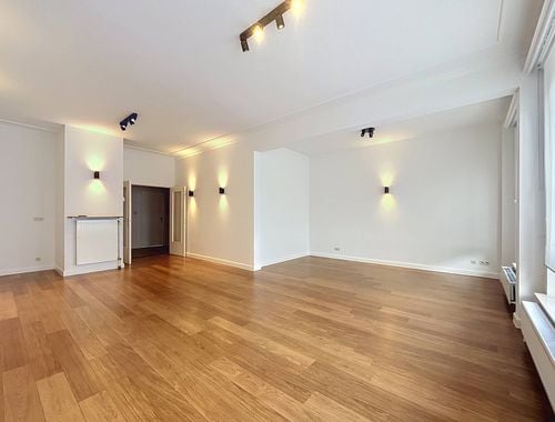                                         Duplex à louer à Wilrijk, € 1.325
