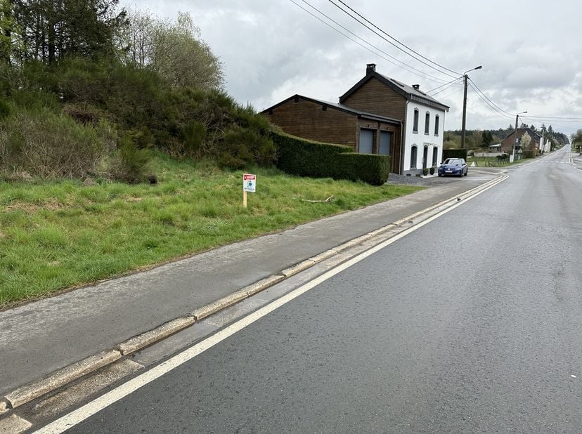 Grond te koop in Chaussée de Luxembourg,
                    6640 Morhet