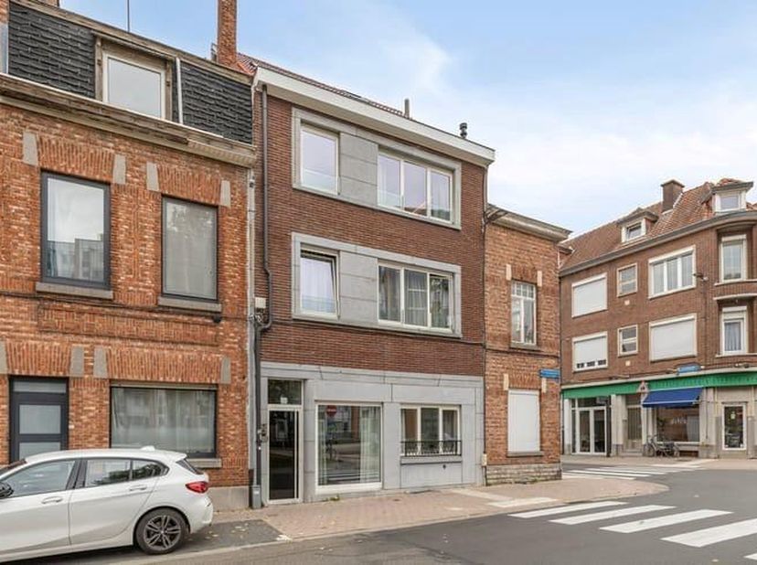 BEZOEK AANVRAGEN ENKEL MOGELIJK VIA VOLGENDE LINK:<br />
https://verlinden.mijnhuurprofiel.be/property/079d8b33-83c0-4bf2-b2ba-1eb52c7f633c<br />
<br