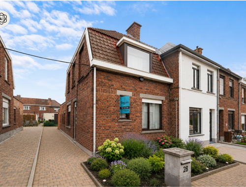                                         Maison à vendre à Renaix, € 220.000
