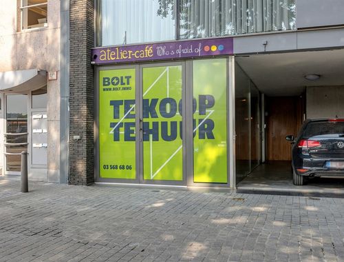                                         Bâtiment commercial à vendre à Antwerpen, € 320.000
