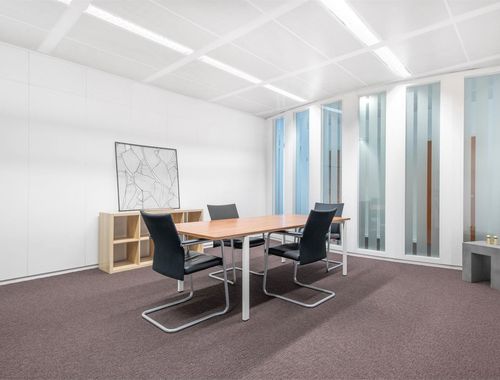                                         Immeuble de bureaux à louer à Berchem, € 898
