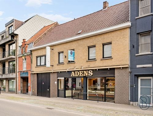                                         Usage mixte à vendre à Deerlijk, € 499.000
