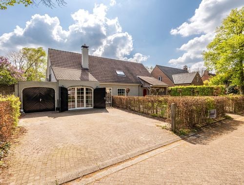                                        Maison à vendre à Meerle, € 725.000
