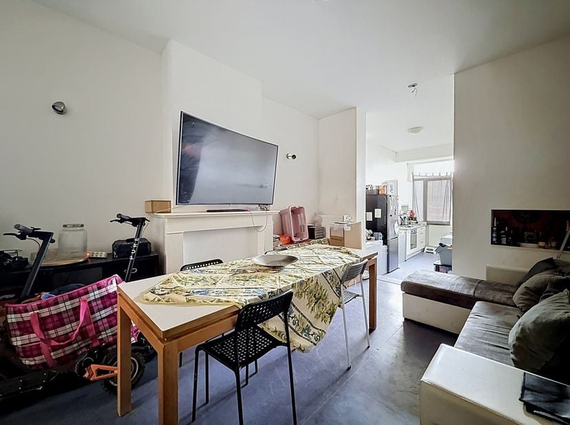 Appartement te koop
                    in 1060 Sint-Gillis
