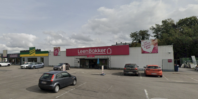 Bien professionnel à louer à Zoning des Quatre Bras 4, 5600 Philippeville