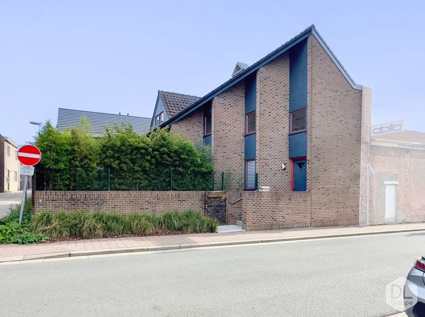 Huis te koop in ,
                    7700 Moeskroen