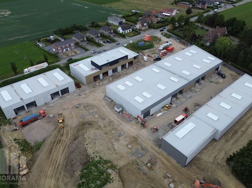 Bien professionnel à vendre
                    à 8570 Anzegem