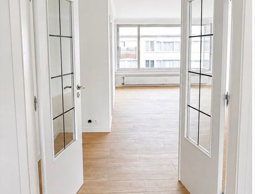                                         Appartement à louer à Deurne, € 1.100
