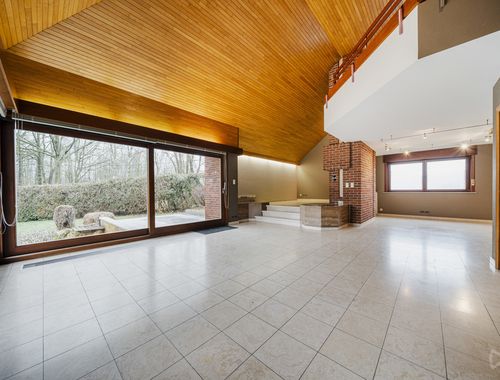                                         Villa te koop in Blaton, € 750.000
