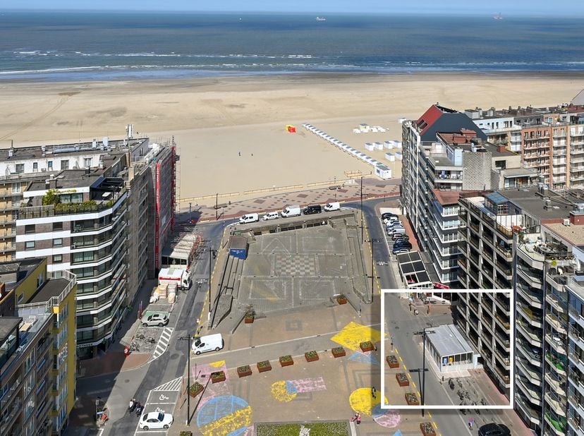 Bien professionnel à vendre
                    à 8301 Heist-aan-Zee