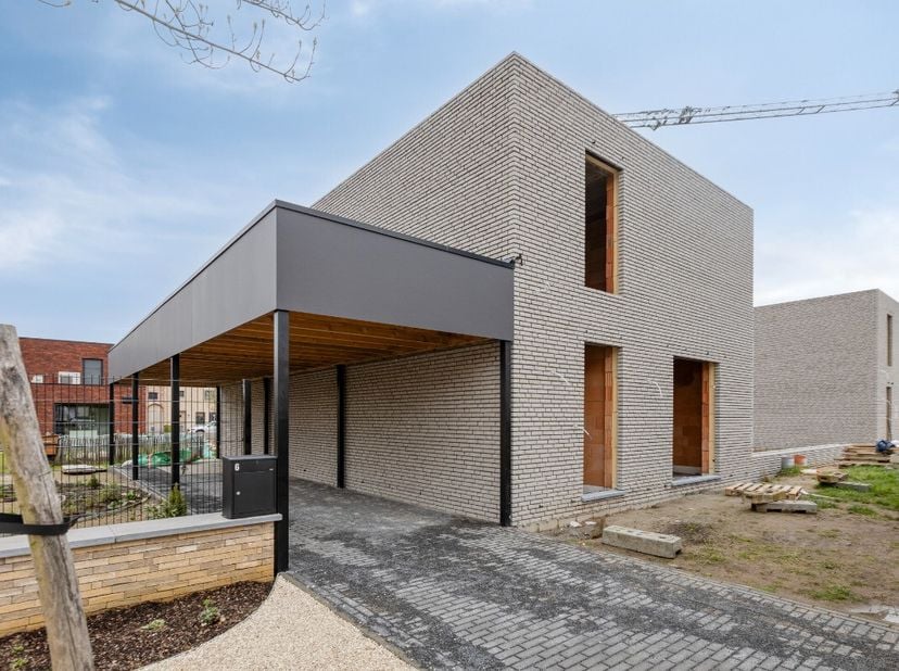 [[ DIT PAND NEEMT DEEL AAN DE ERA OPEN HUIZEN DAG OP 13/6 VAN 14:30 TOT 15:30 ]] Te koop: moderne open bebouwing in Koersel, gelegen in een rustige re