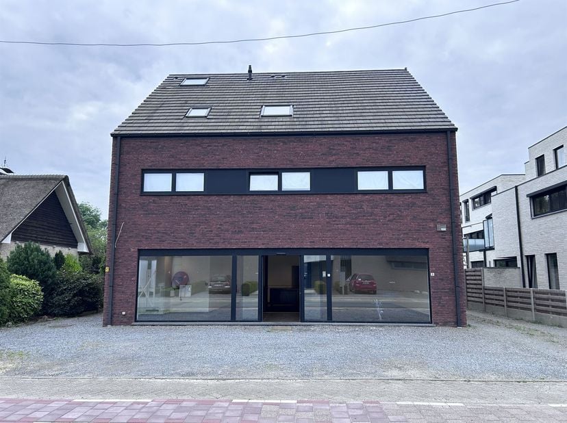 Bedrijfsvastgoed te koop in Kerkstraat 9 bus 001,
                    3130 Begijnendijk