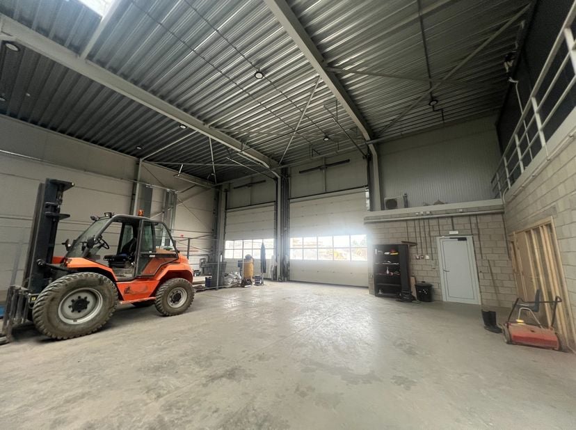 Bien professionnel à louer à Albertkanaalstraat 179,
                    3500 Hasselt