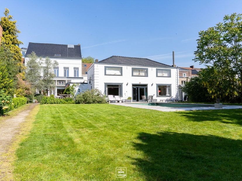 Huis te koop in ,
                    7700 Moeskroen