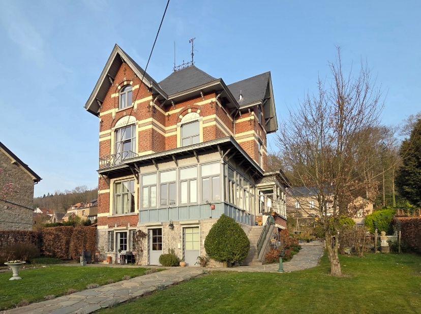 Maison à vendre
                    à 5530 Yvoir