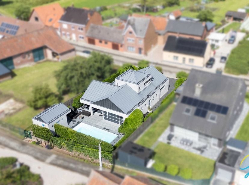 Pour organiser une visite, veuillez contacter Saimen au 0470 79 24 20 ou par courriel à saimen@cornelis-goeman.be.<br />
Située dans le quartier rural