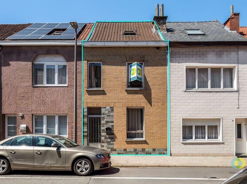 Découvrez cette maison bien entretenue à Vilvorde, idéalement située avec un accès facile au Ring de Bruxelles, à Grimbergen et au centre de Vilvoorde