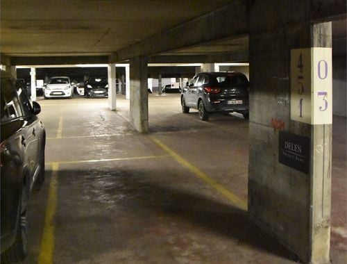                                         Place de stationnement à louer à Leuven, € 100
