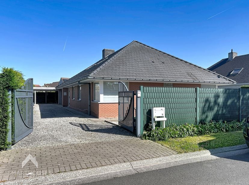 Huis te koop in Odiel Spruyttestraat 18,
                    8870 Izegem