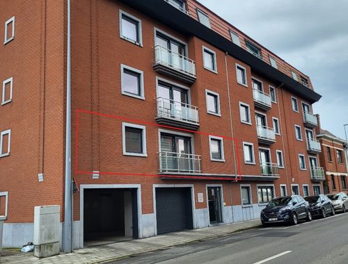                                         Appartement à louer à Comines, € 770
