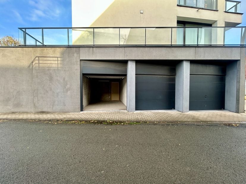 Garage à vendre
                    à 8760 Meulebeke