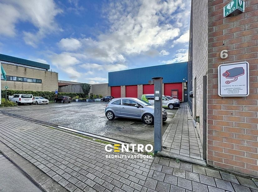 Bien professionnel à louer
                    à 8800 Roeselare