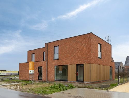                                         Woning te koop in Roeselare, € 354.232
