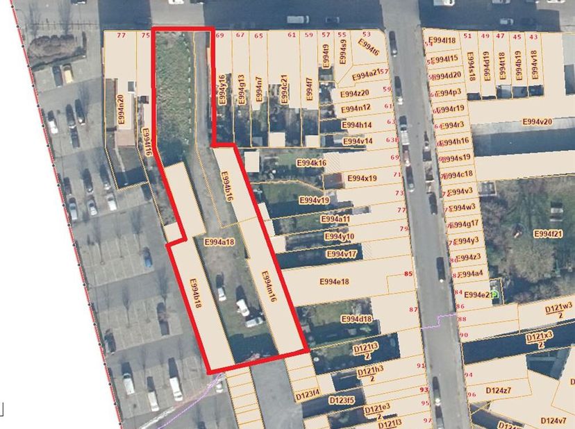 Garage à vendre
                    à 8930 Menen