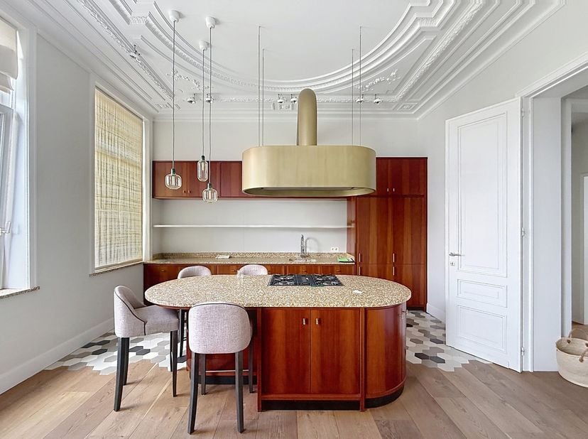 Appartement te huur in Place du Châtelain 37,
                    1050 Elsene