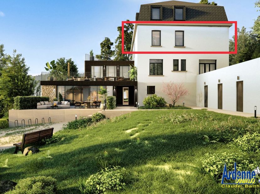 Appartement +1: uitzonderlijke ruimte met 3 kamers, een ruime salon en een badkamer met bad en douche.<br />
<br />
info + : terras van 34 m², een fie