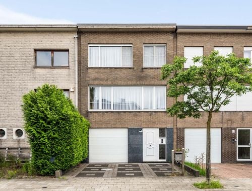                                         Maison à vendre à Hoboken, € 349.000
