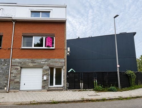                                        Bel-étage à vendre à Burcht, € 349.000
